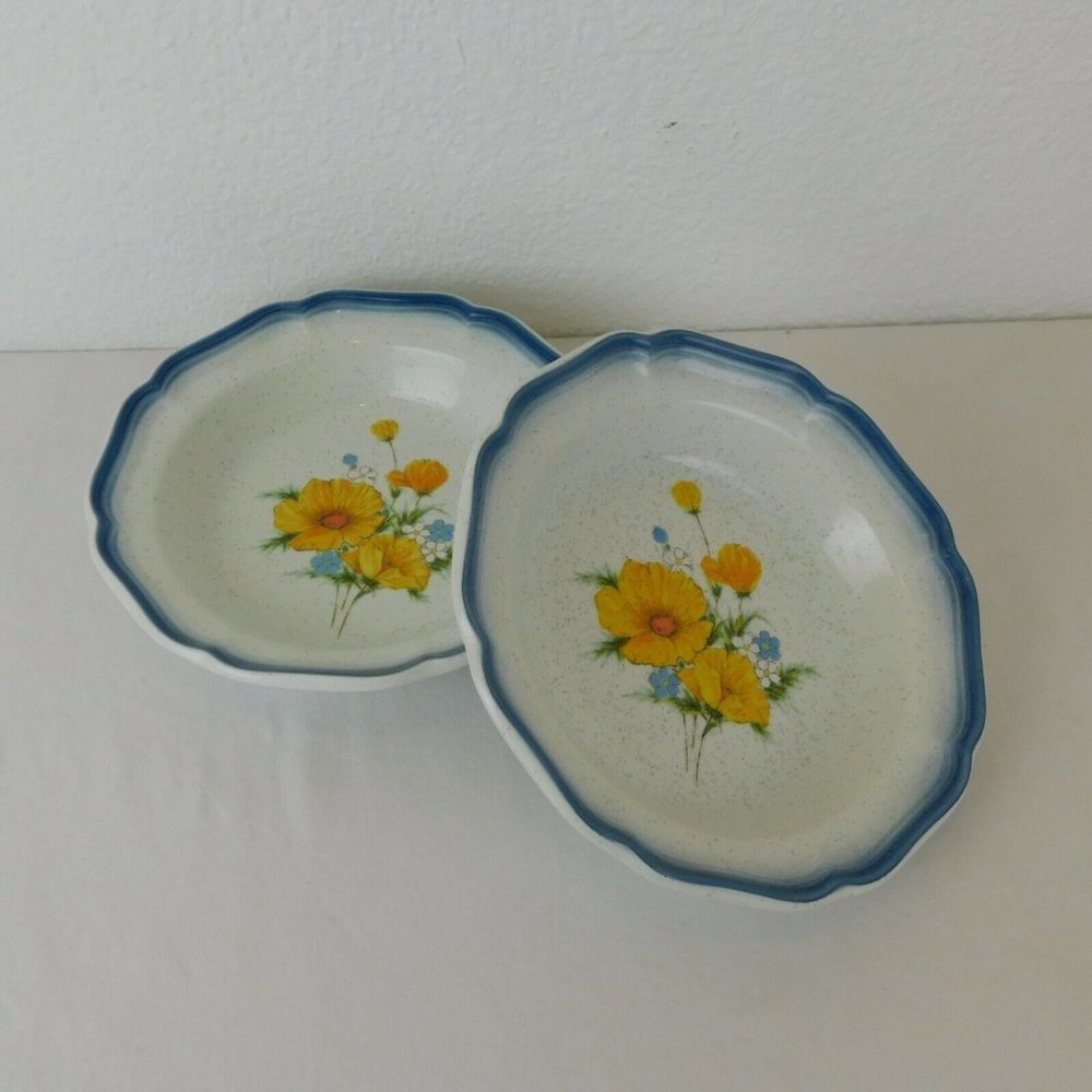 Set of 2 Mikasa China Amy Country Club Rim Soup Cereal Bowl 8.5" Yellow Flower